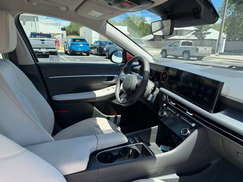 Used 2025 Hyundai Sonata SEL FWD image 29