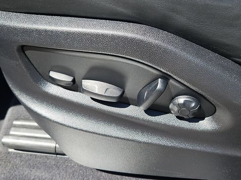 Certified 2022 Porsche Cayenne Platinum Edition AWD/4WD image 27
