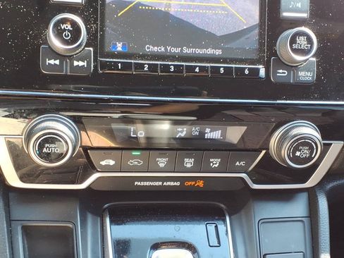 Used 2017 Honda CR-V LX image 16
