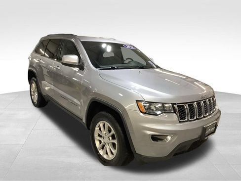Used 2021 Jeep Grand Cherokee Laredo AWD/4WD image 8