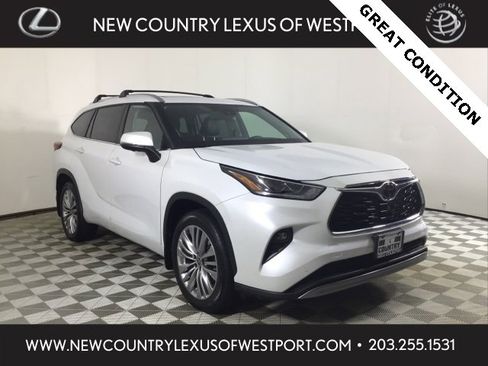 Used 2023 Toyota Highlander Platinum image 1