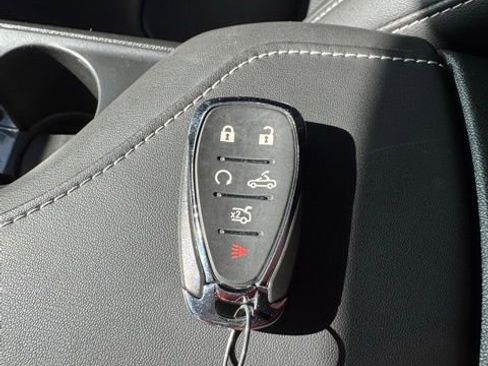 Used 2024 Chevrolet Camaro LT w/ Technology Package image 25