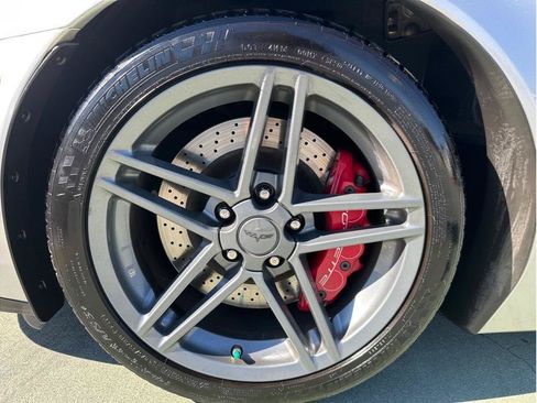 Used 2007 Chevrolet Corvette Z06 w/ Preferred Equipment Group RWD image 14