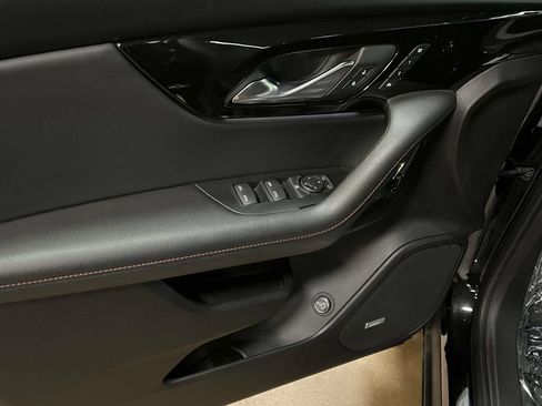 Used 2022 Chevrolet Blazer RS w/ Enhanced Convenience Package AWD/4WD image 12