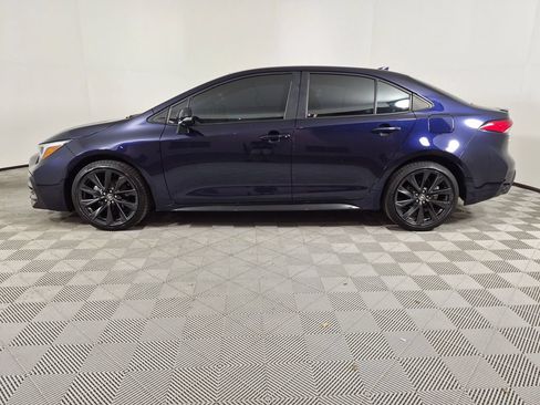 Used 2023 Toyota Corolla SE FWD image 6