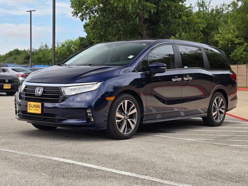 Used 2024 Honda Odyssey Touring image 7