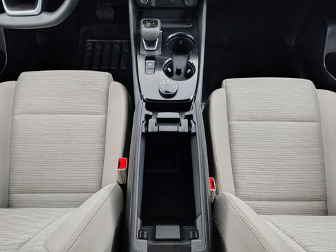 Used 2023 Nissan Rogue SV AWD/4WD image 29