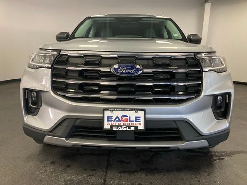 Used 2025 Ford Explorer Active w/ Active Comfort Package AWD/4WD image 4