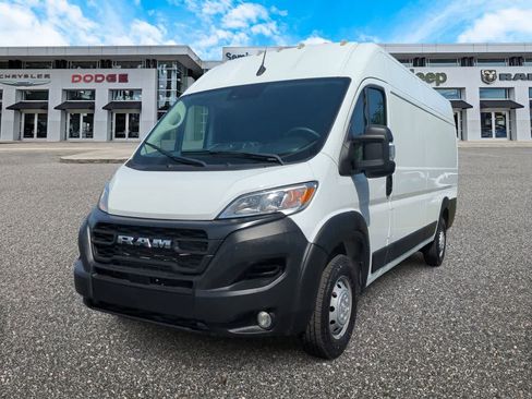 Used 2025 RAM ProMaster 3500 w/ Convenience Group FWD image 4