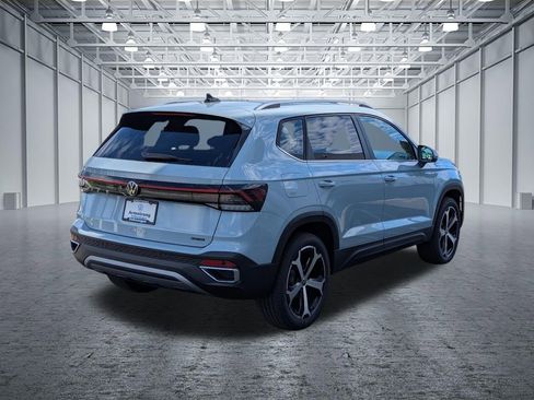 New 2026 Volkswagen Taos SEL image 5