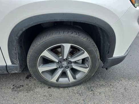 Certified 2024 Honda Pilot Elite image 8
