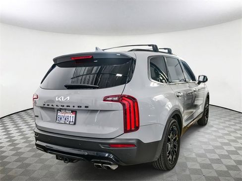 Certified 2022 Kia Telluride SX w/ Nightfall Edition Package image 5