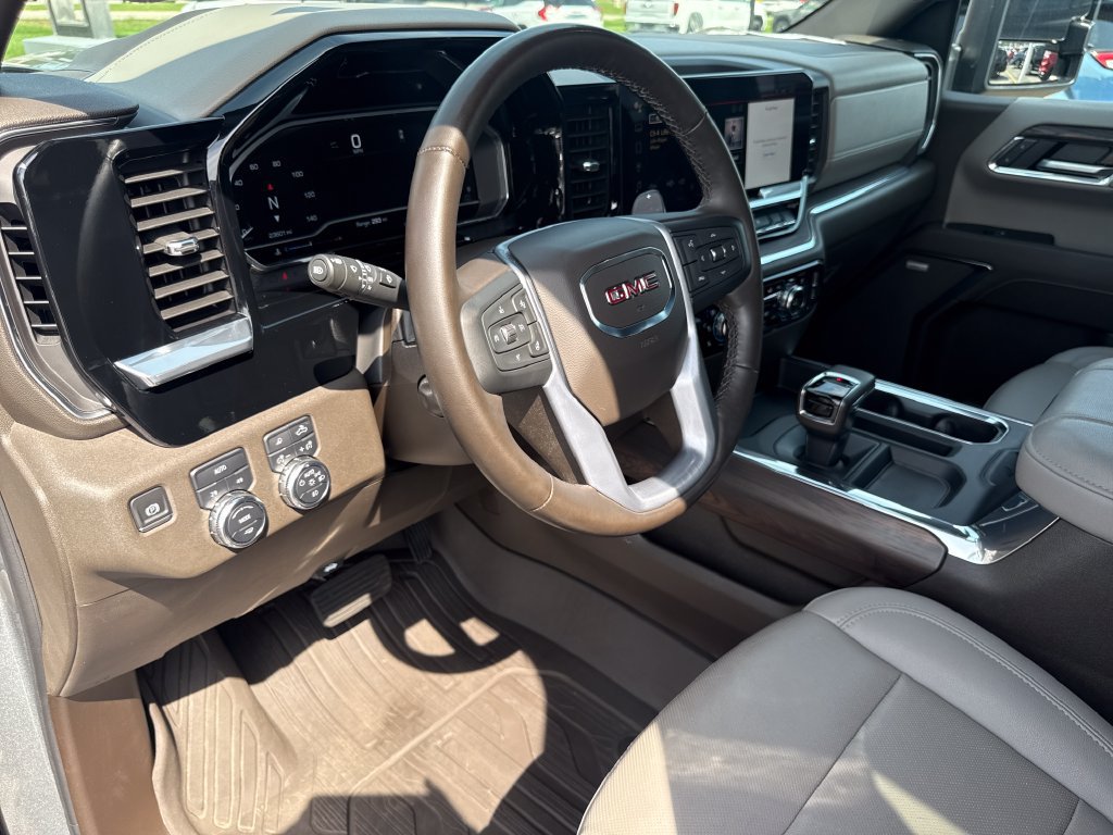 Certified 2024 GMC Sierra 1500 SLT w/ SLT Convenience Package AWD/4WD image 16