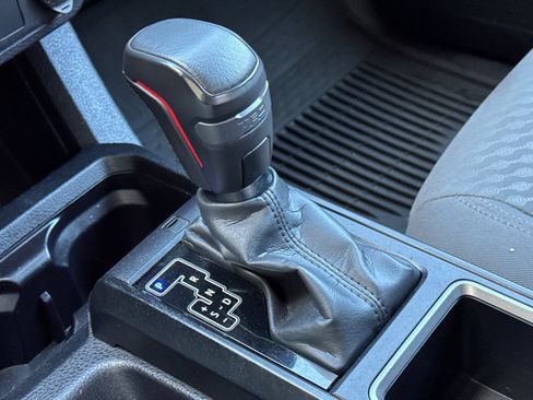 Used 2023 Toyota Tacoma SR image 21