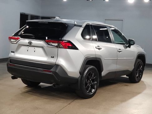 Used 2023 Toyota RAV4 LE FWD image 7