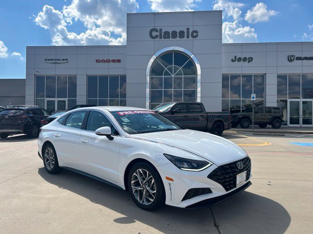 Used 2023 Hyundai Sonata SEL FWD image 1
