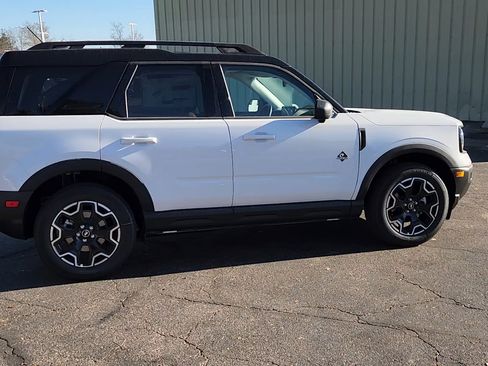 New 2025 Ford Bronco Sport Outer Banks w/ Outer Banks Tech Package+ image 8