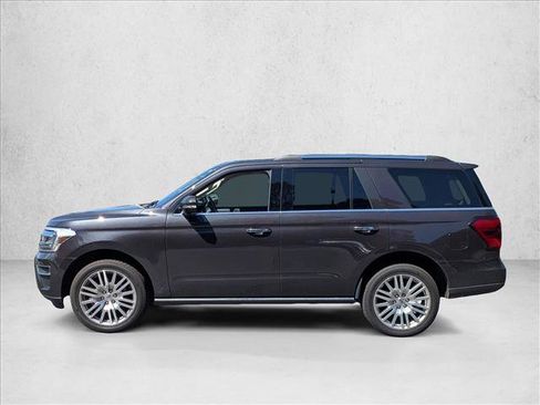 Used 2024 Ford Expedition Limited RWD image 9