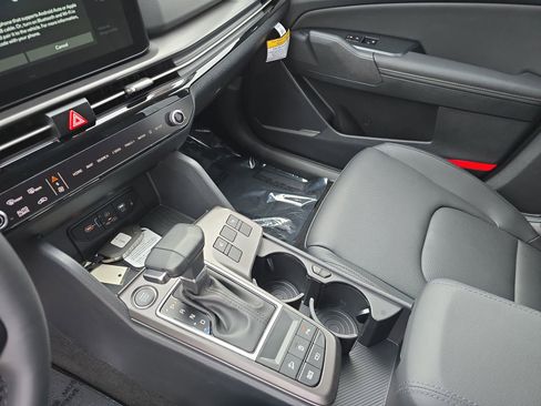 New 2026 Kia Sportage EX image 27