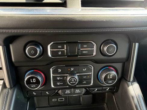 Used 2024 Chevrolet Tahoe LT AWD/4WD image 22
