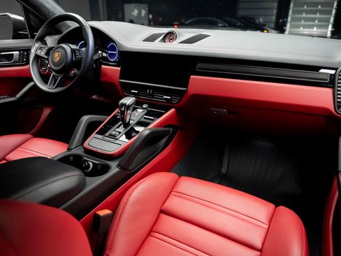 Used 2023 Porsche Cayenne Turbo GT image 62