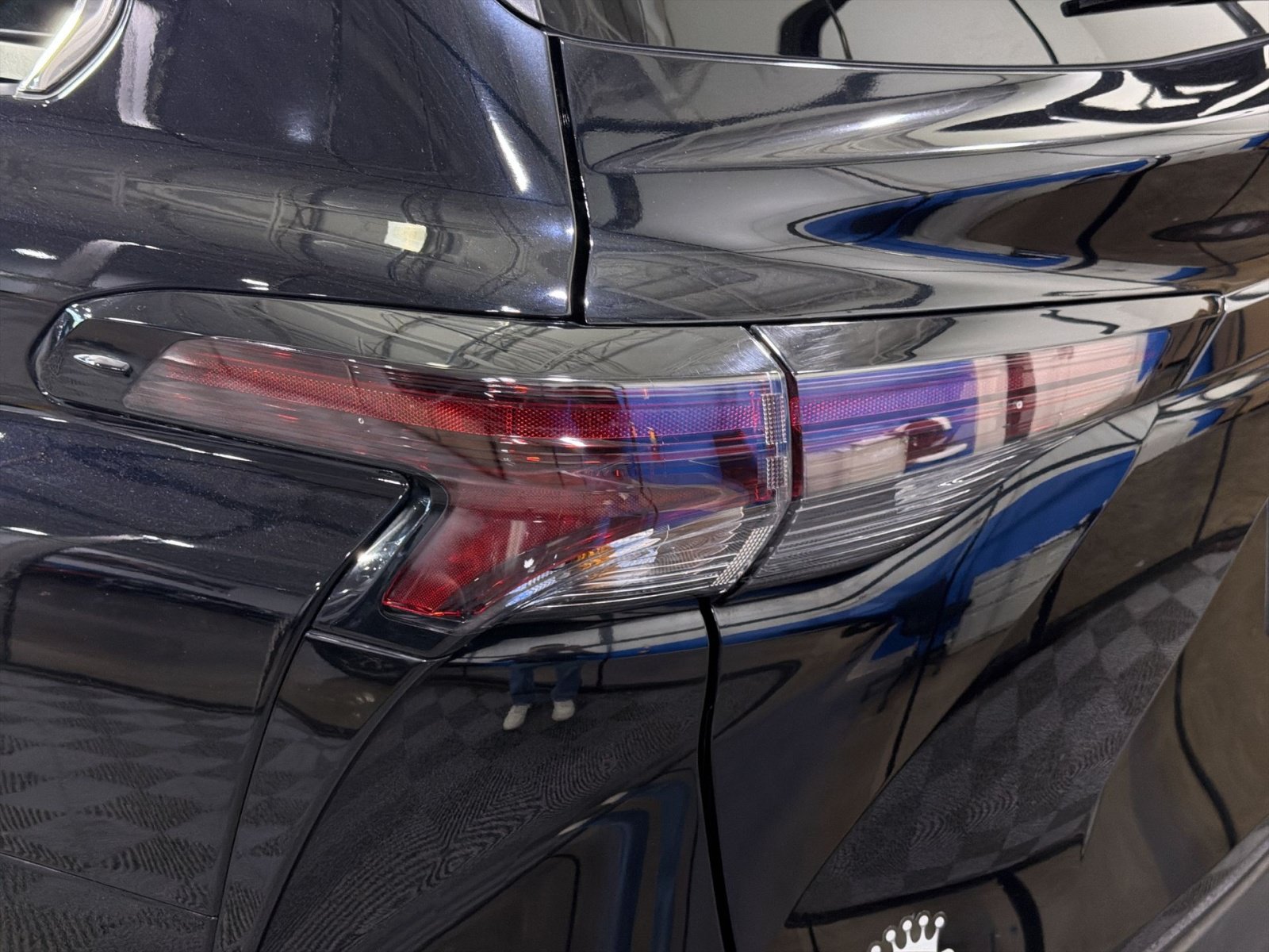 Used 2025 Toyota Sienna LE FWD image 14