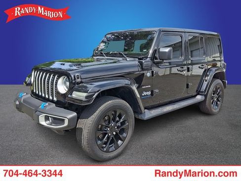 Used 2023 Jeep Wrangler Unlimited Sahara AWD/4WD image 1