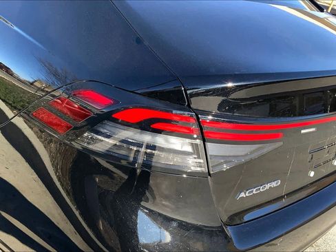 Used 2023 Honda Accord Touring image 27