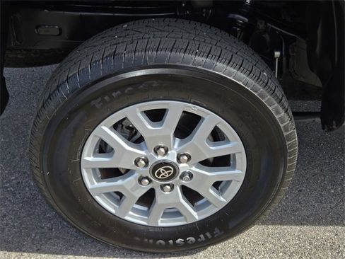 Used 2025 Toyota Tacoma SR5 image 10
