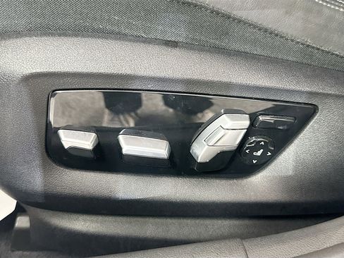 Used 2018 BMW M550i xDrive image 20