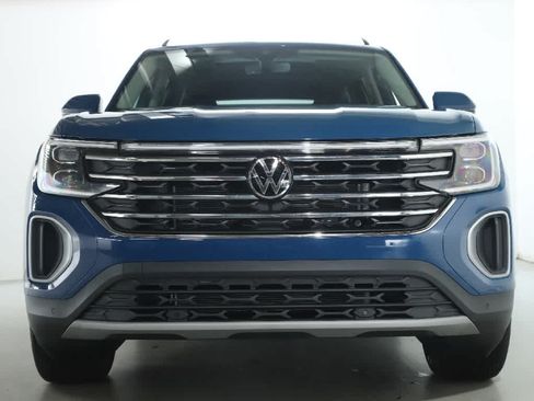 Certified 2026 Volkswagen Atlas SE w/ Panoramic Sunroof Package AWD/4WD image 5