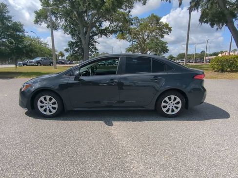 Used 2026 Toyota Corolla LE FWD image 8