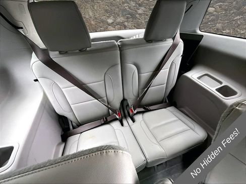 Used 2019 GMC Acadia SLT FWD image 24