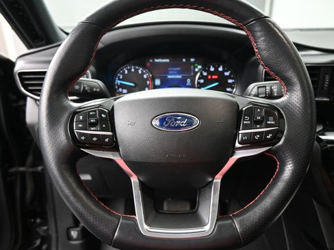 Used 2022 Ford Explorer ST-Line w/ Class IV Trailer Tow Package image 11