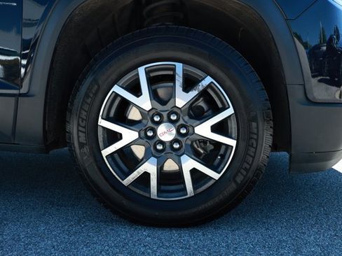 Used 2021 GMC Acadia SLE FWD image 5