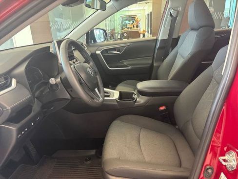 Used 2023 Toyota RAV4 XLE w/ Convenience Package AWD/4WD image 12