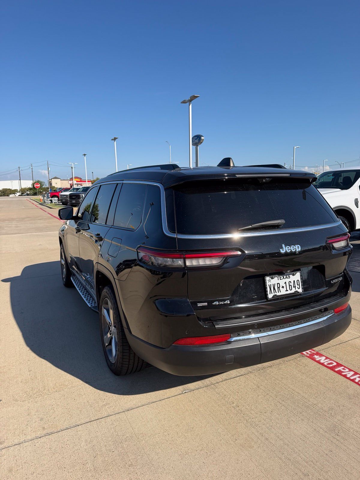 Used 2022 Jeep Grand Cherokee L Limited w/ Luxury Tech Group II AWD/4WD image 19