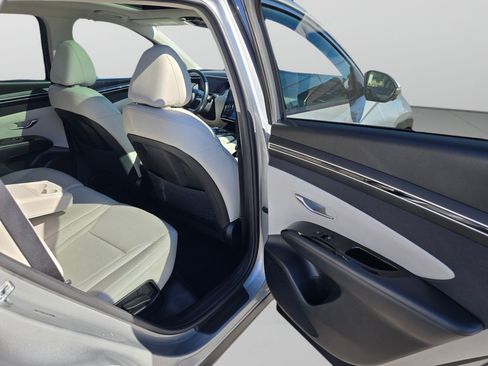 Used 2023 Hyundai Tucson Limited AWD/4WD image 26