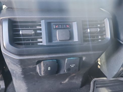 Used 2024 Ford F150 Raptor AWD/4WD image 13