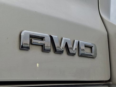 Used 2014 GMC Acadia SLT image 33