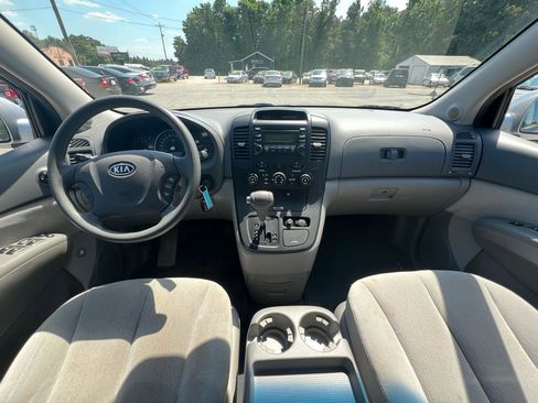 Used 2008 Kia Sedona LX FWD image 15