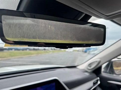 Used 2023 Toyota Highlander Platinum image 31