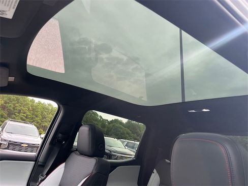 New 2025 Chevrolet Silverado EV RST image 15