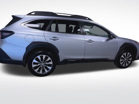 Used 2023 Subaru Outback Limited image 9