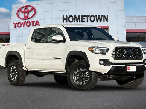 Certified 2023 Toyota Tacoma TRD Off-Road w/ Advanced Technology Package image 2