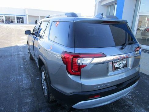 Used 2021 GMC Acadia SLE w/ Driver Convenience Package image 3