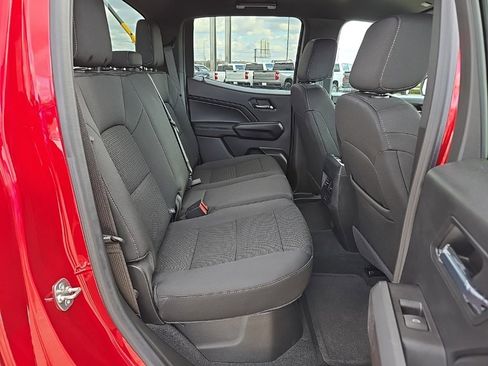 Used 2024 Chevrolet Colorado LT image 21