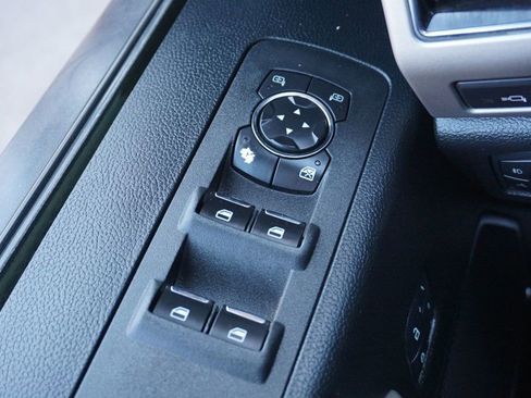 Used 2018 Ford F150 Lariat image 23