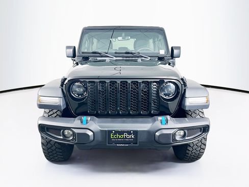 Used 2023 Jeep Wrangler Unlimited w/ Sun & Screen Package AWD/4WD image 2