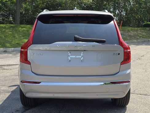 Used 2023 Volvo XC90 B5 Plus image 20